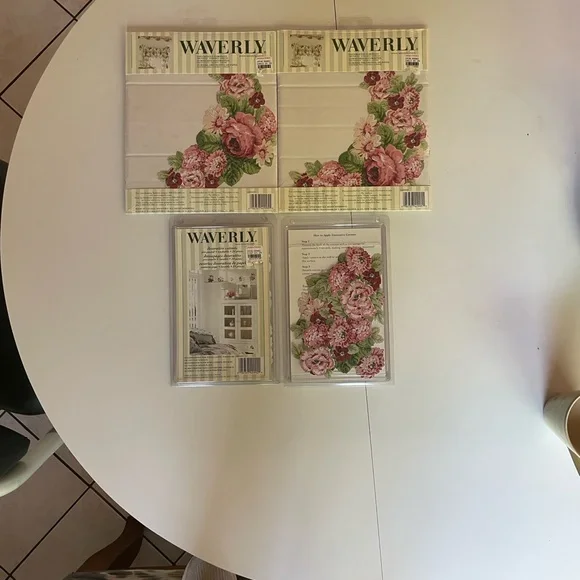 WAVERLY spring romance Wall Decals 4 packs Vintage- brand new never opened - Picture 2 of 7